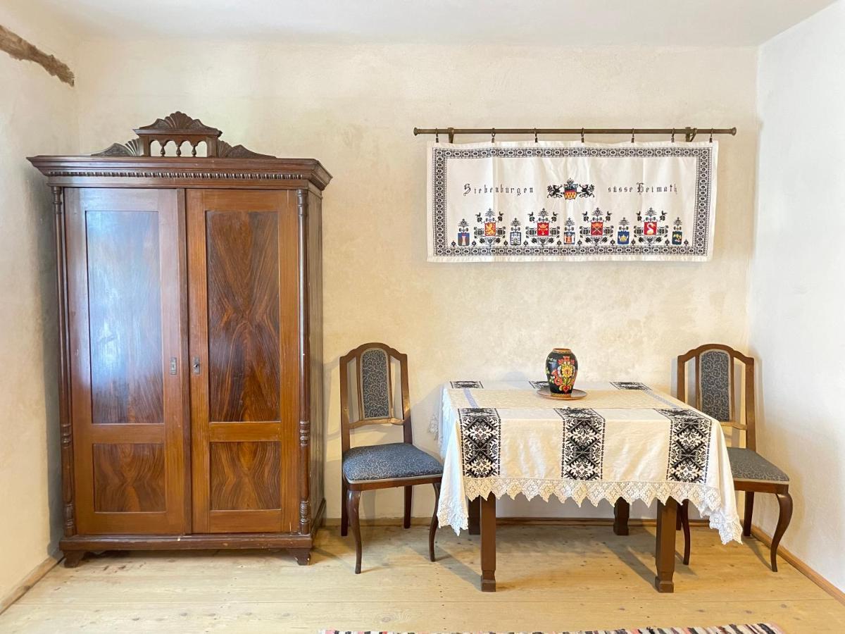 Saschiz 175 Guesthouse ภายนอก รูปภาพ