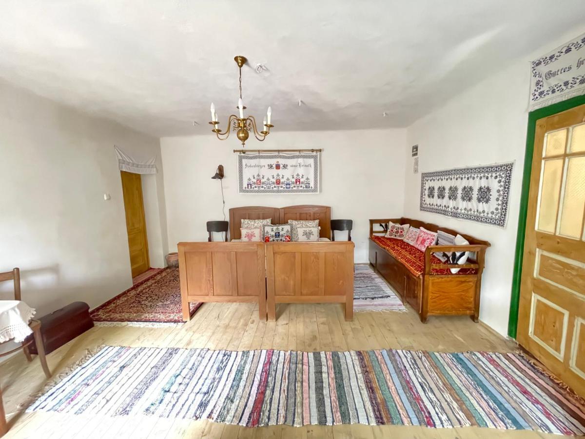 Saschiz 175 Guesthouse ภายนอก รูปภาพ