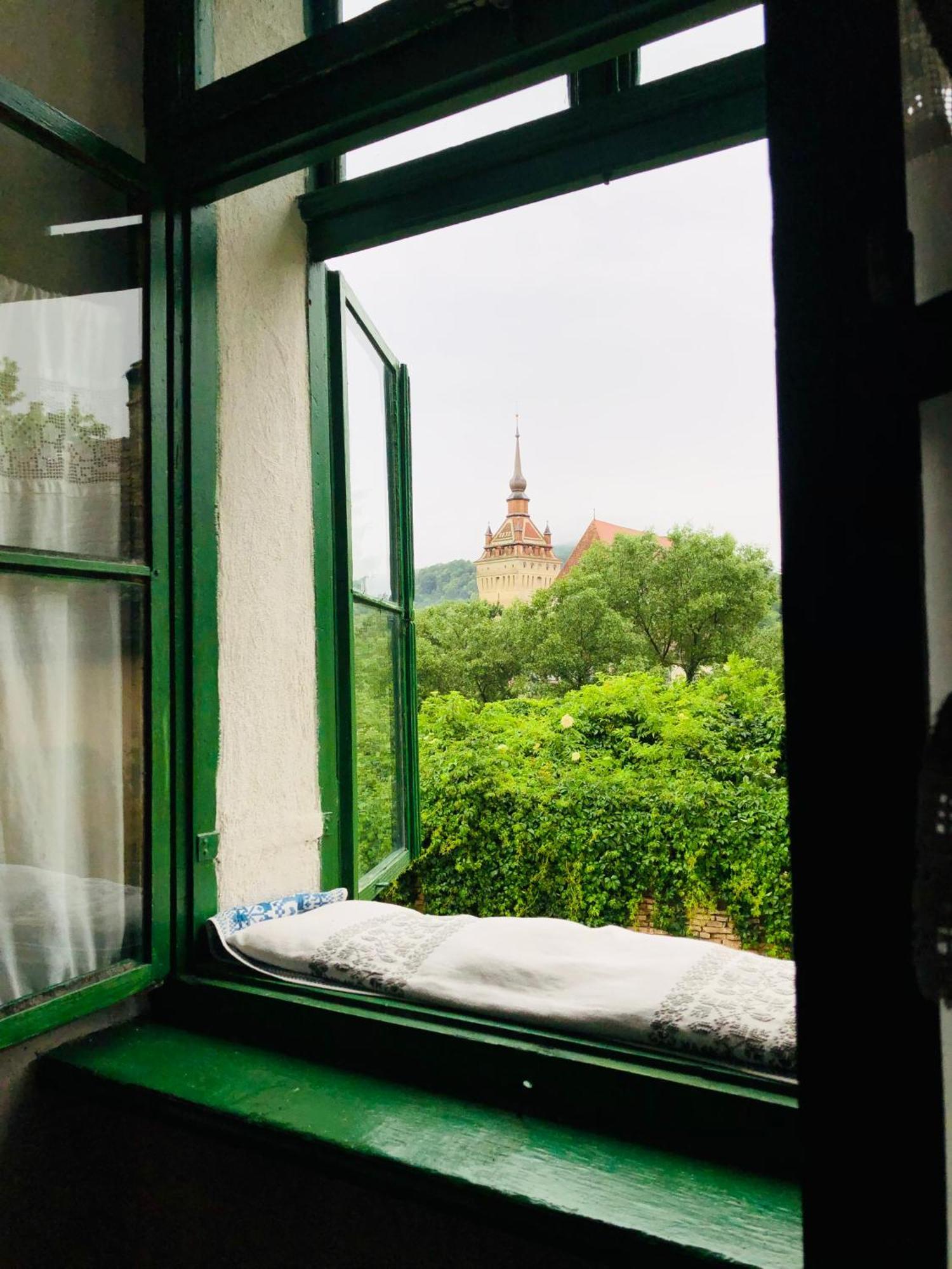 Saschiz 175 Guesthouse ภายนอก รูปภาพ